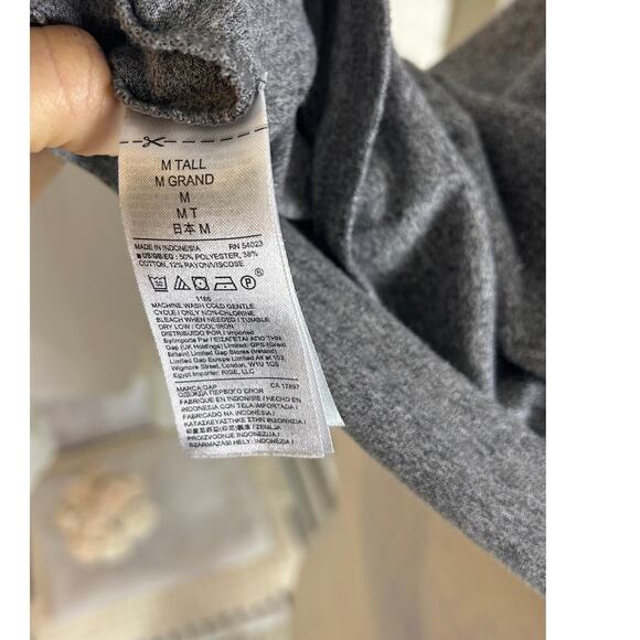 Gap Women's Sz M Tall Heather Gray Ruffle Trim Lightweight Racerback Tank #0483 - Picture 7 of 9